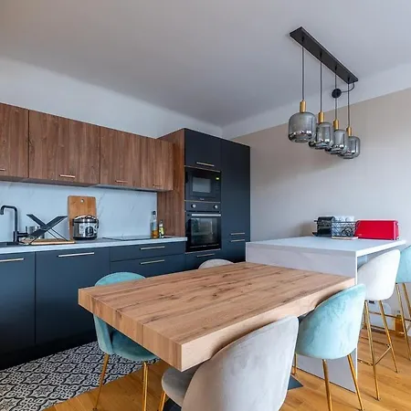 דירה Spacious With Balcon 11th Arr פריז